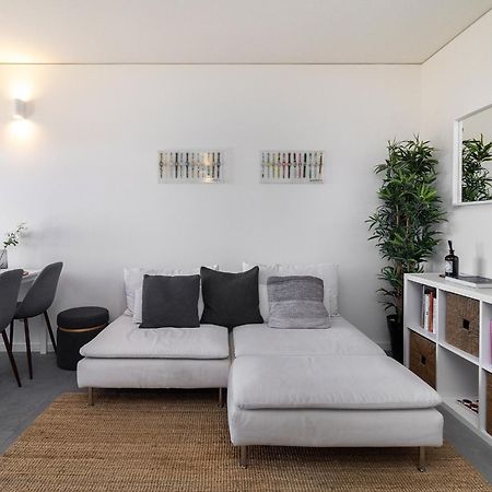 Whome Study & Surf Carcavelos 1-Bed By Beach & Nova Sbe Exteriör bild